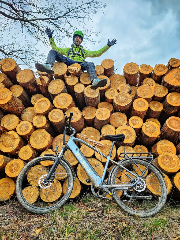 Szybkie Podróże's Favorite E-Bike: Engwe P26 - A Thrilling Adventure CompanioN