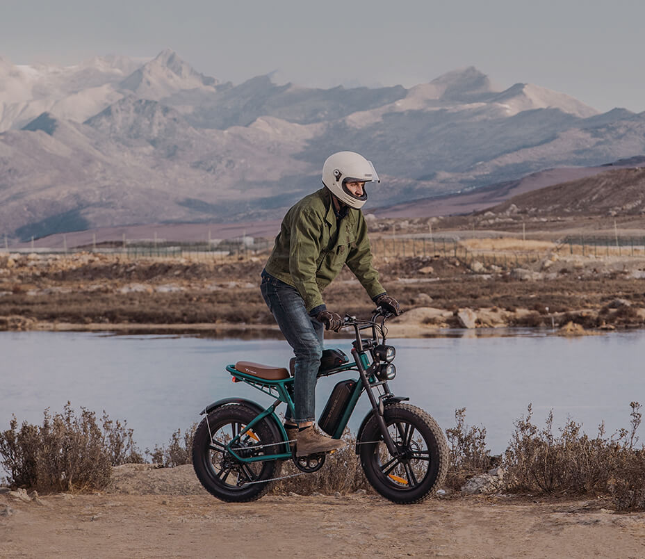 a man riding on engwe m20 